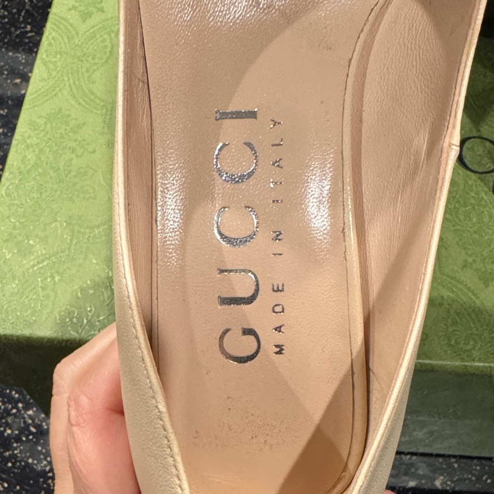 Gucci Women's Tan Heels - Picture 3 of 6